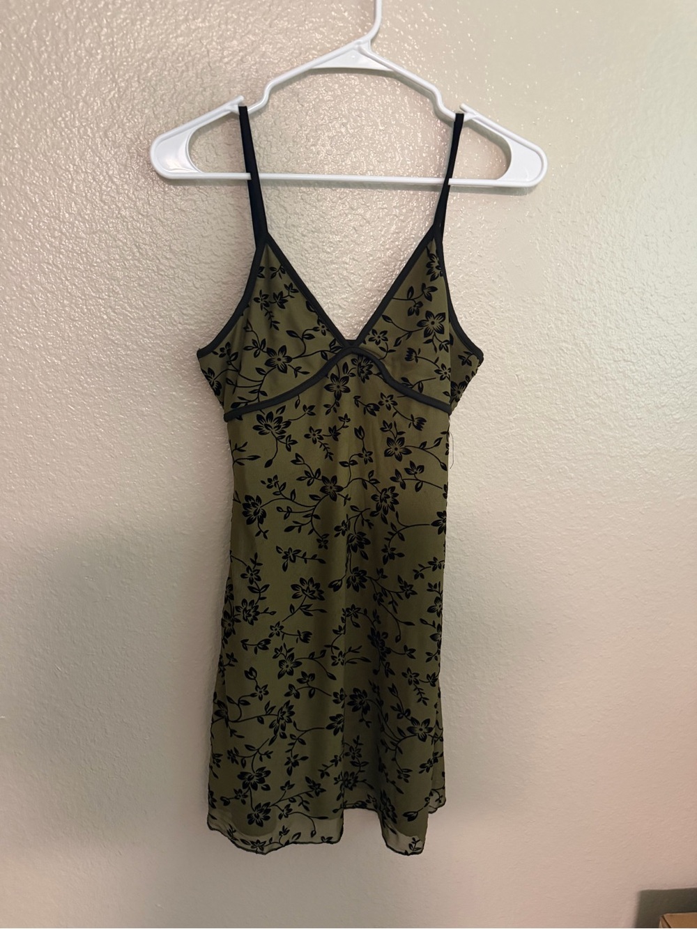 Source Unknown Olive & Black Floral Slip